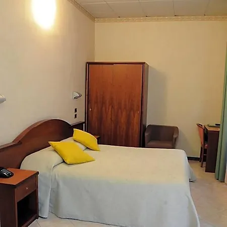 Button Hotell