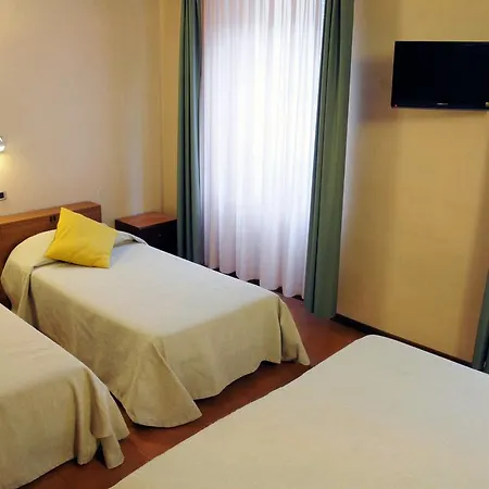 Button Hotell