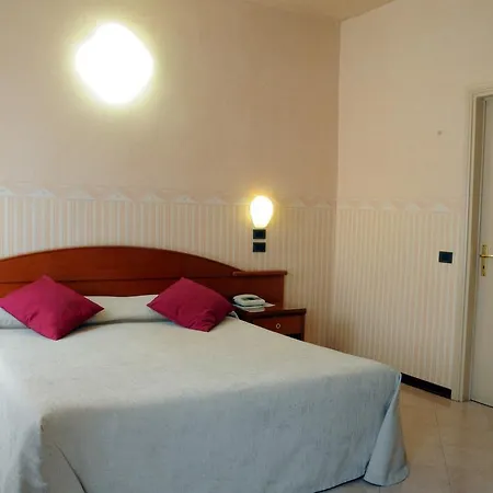 Button Hotel