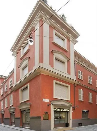 Hotel Button 3*